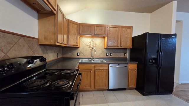 10635 Royal Cavins Drive, Conroe, TX 77303