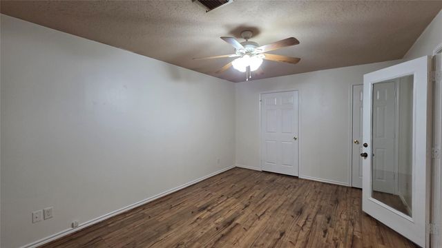 10635 Royal Cavins Drive, Conroe, TX 77303