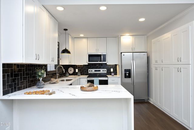 1122 Shadyside Drive, Raleigh, NC 27612