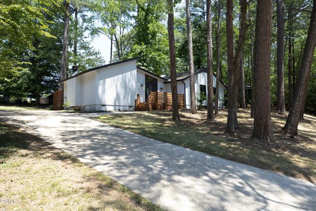 1122 Shadyside Drive, Raleigh, NC 27612