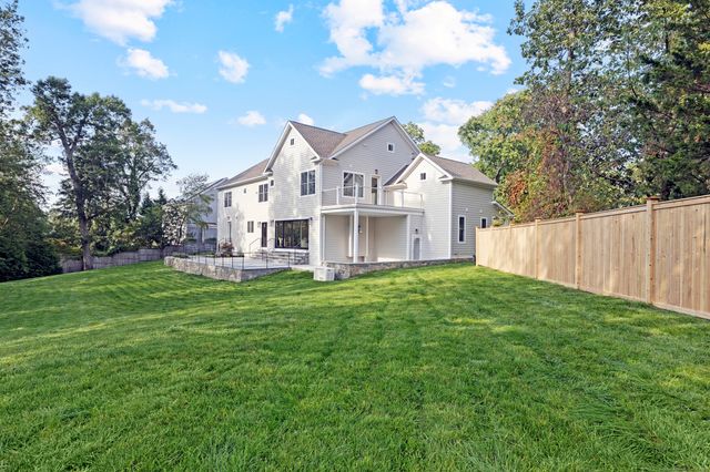 32 Webb Road, Westport, CT 06880
