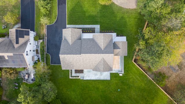 32 Webb Road, Westport, CT 06880