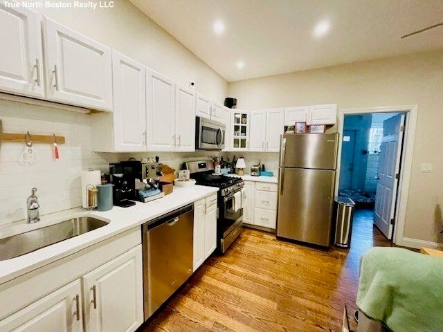 180 Endicott St 1, Boston, MA 02113