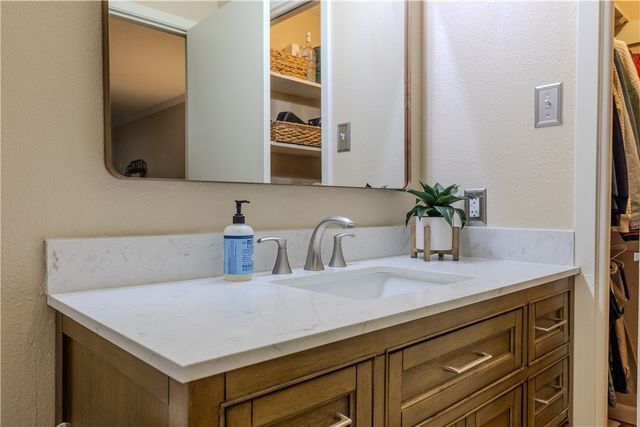 1608 Delwood, Alice, TX 78332