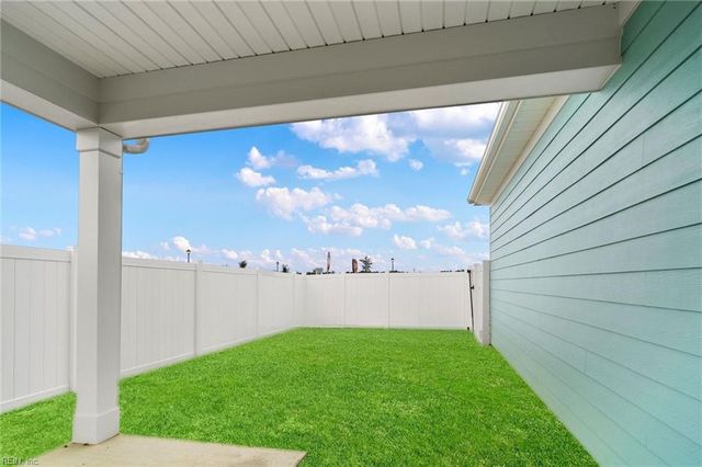 1944 Paw Paw PL, Chesapeake, VA 23321