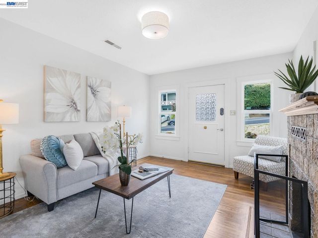 812 Washington Ave, Albany, CA 94706