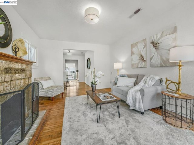 812 Washington Ave, Albany, CA 94706