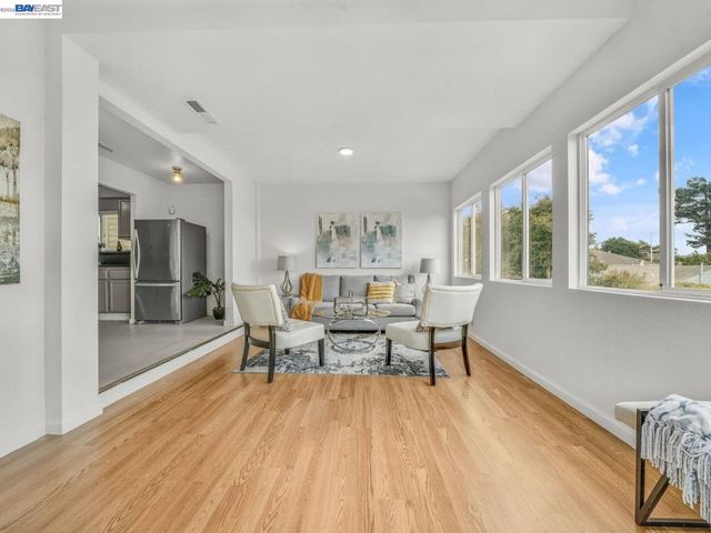 812 Washington Ave, Albany, CA 94706