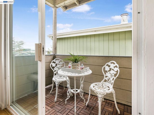 812 Washington Ave, Albany, CA 94706