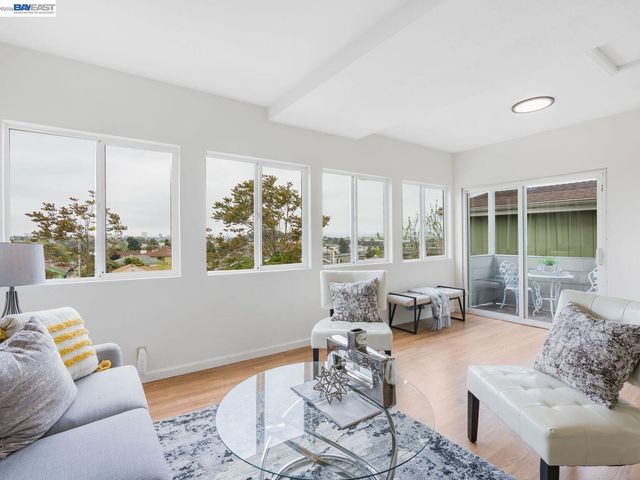 812 Washington Ave, Albany, CA 94706