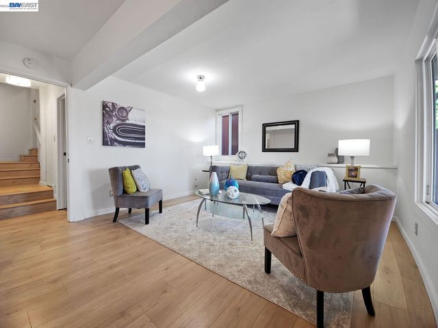 812 Washington Ave, Albany, CA 94706