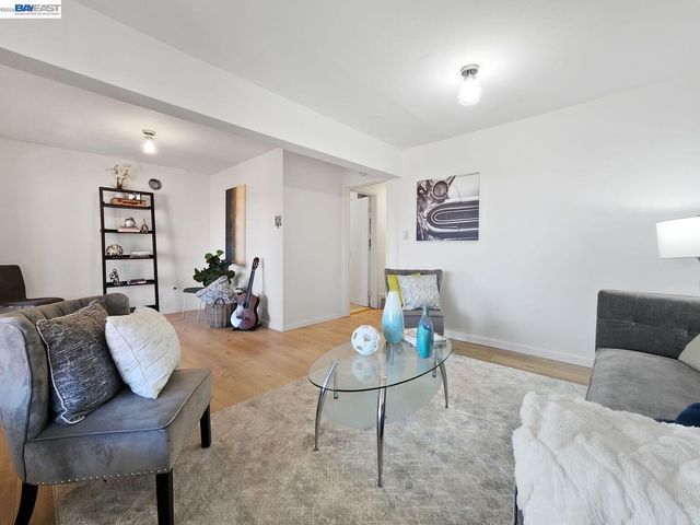 812 Washington Ave, Albany, CA 94706