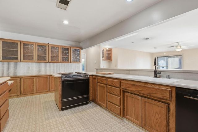 121 Lafayette St, Colusa, CA 95932