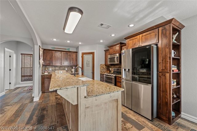 304 Rock Circle, Lavaca, AR 72941