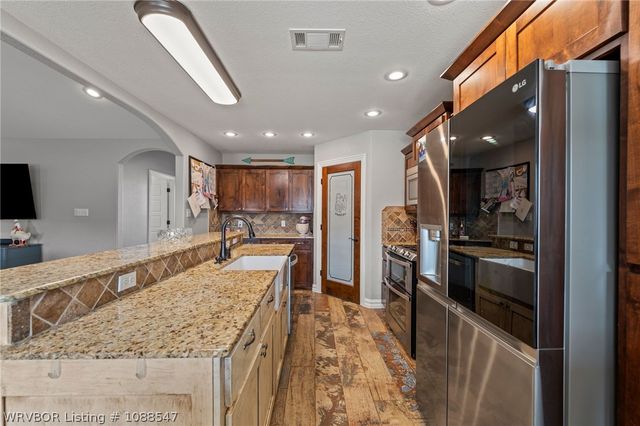 304 Rock Circle, Lavaca, AR 72941