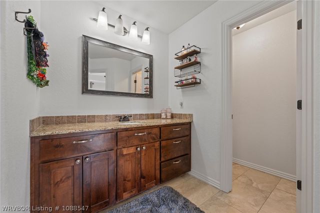 304 Rock Circle, Lavaca, AR 72941
