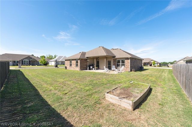 304 Rock Circle, Lavaca, AR 72941