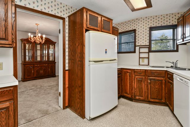2532 S Brentwood Boulevard, Springfield, MO 65804
