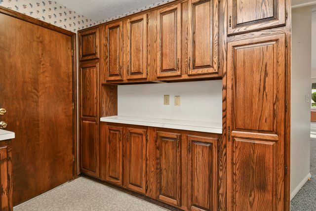 2532 S Brentwood Boulevard, Springfield, MO 65804