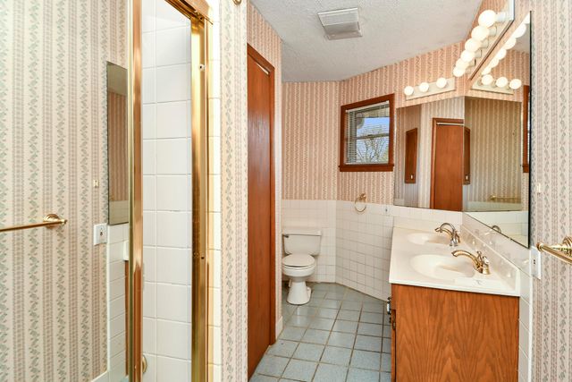 2532 S Brentwood Boulevard, Springfield, MO 65804