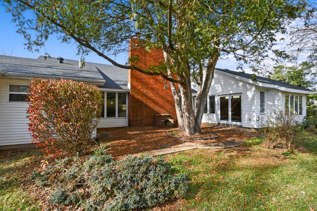 2532 S Brentwood Boulevard, Springfield, MO 65804