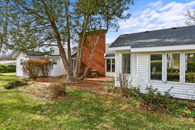 2532 S Brentwood Boulevard, Springfield, MO 65804