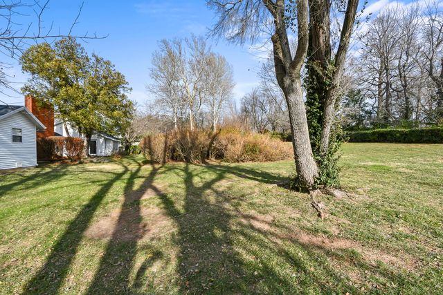 2532 S Brentwood Boulevard, Springfield, MO 65804