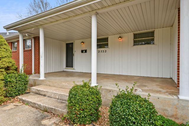 2532 S Brentwood Boulevard, Springfield, MO 65804