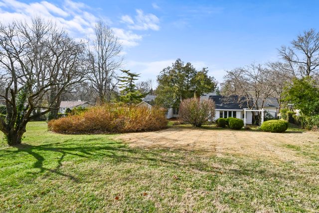 2532 S Brentwood Boulevard, Springfield, MO 65804