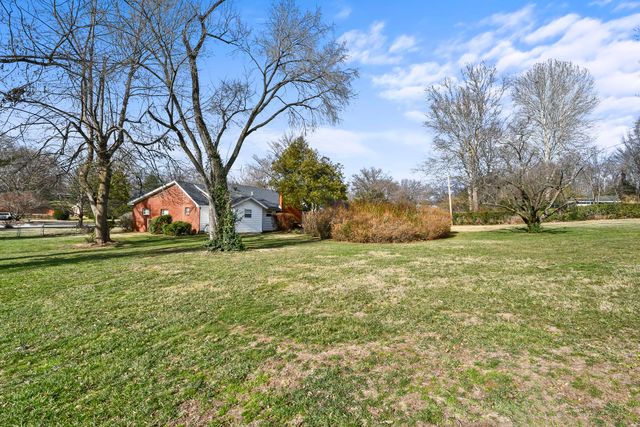 2532 S Brentwood Boulevard, Springfield, MO 65804