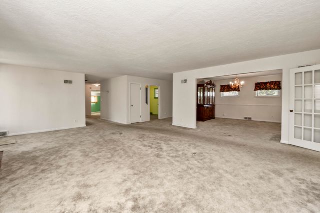 2532 S Brentwood Boulevard, Springfield, MO 65804