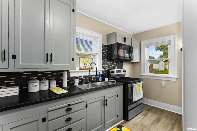 2606 N WISCONSIN Avenue, Peoria, IL 61603