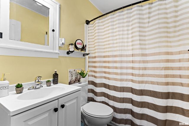 2606 N WISCONSIN Avenue, Peoria, IL 61603