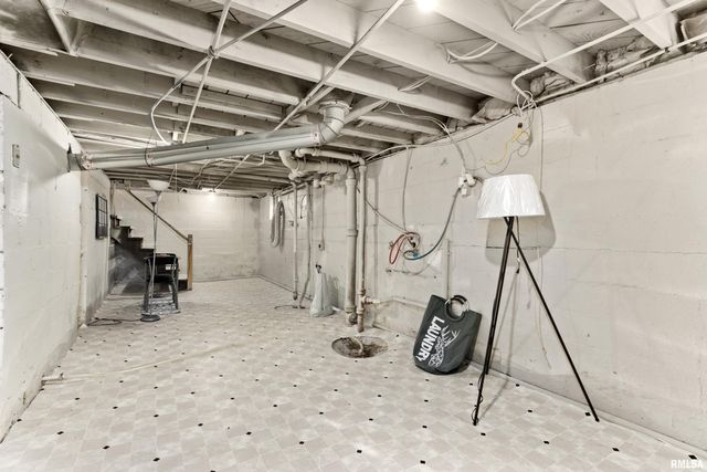 2606 N WISCONSIN Avenue, Peoria, IL 61603