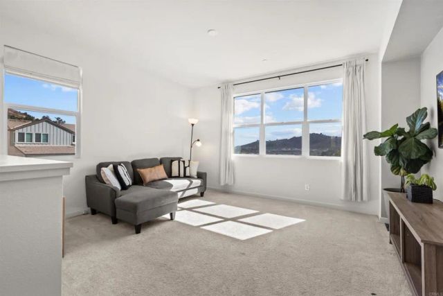 35105 Cooper Pl, Fallbrook, CA 92028