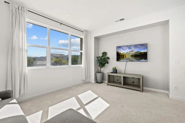 35105 Cooper Pl, Fallbrook, CA 92028