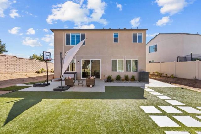 35105 Cooper Pl, Fallbrook, CA 92028