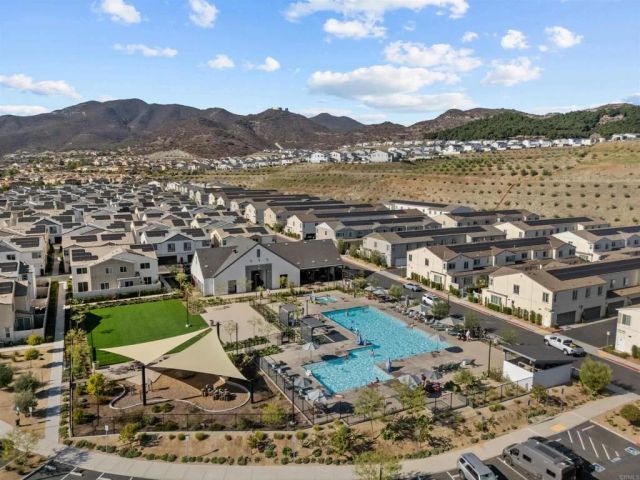 35105 Cooper Pl, Fallbrook, CA 92028