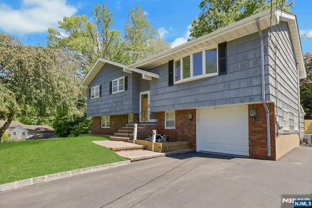 20 Bluehill Road, Norwood, NJ 07648