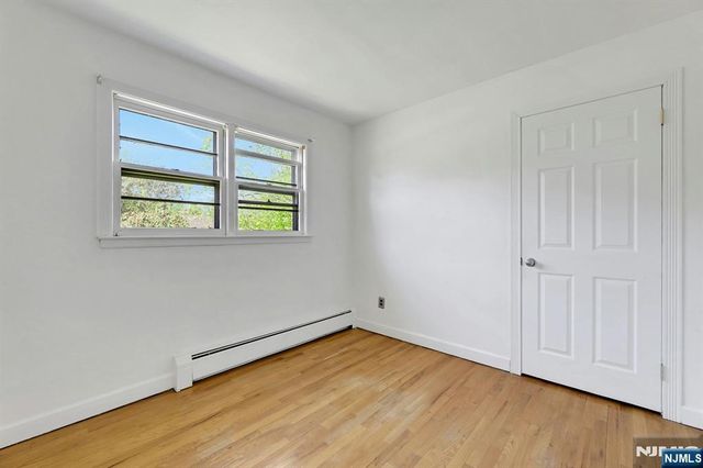 20 Bluehill Road, Norwood, NJ 07648