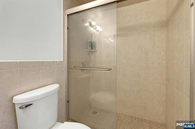 20 Bluehill Road, Norwood, NJ 07648