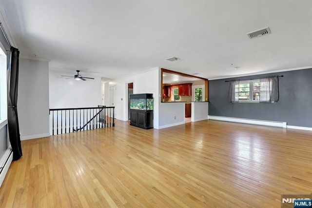 20 Bluehill Road, Norwood, NJ 07648