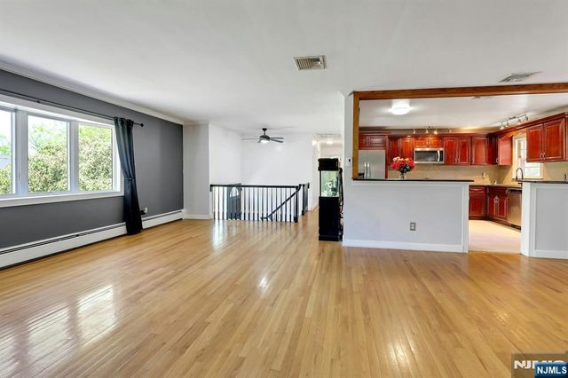 20 Bluehill Road, Norwood, NJ 07648
