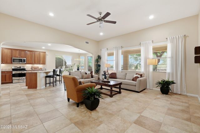 60782 E Arroyo Vista Drive, Oracle, AZ 85623