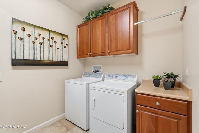 60782 E Arroyo Vista Drive, Oracle, AZ 85623