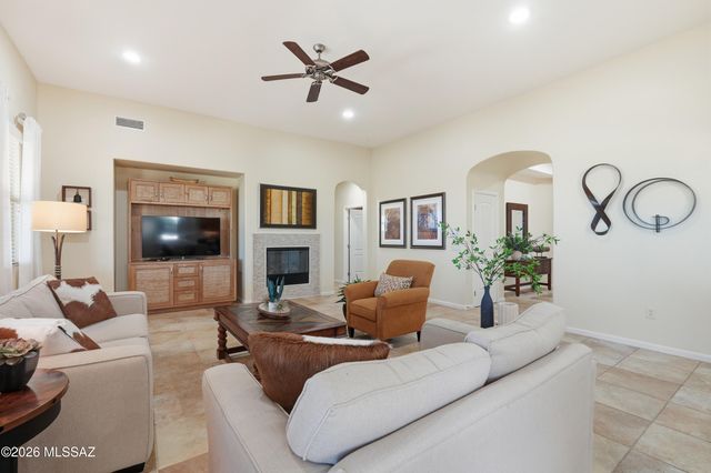 60782 E Arroyo Vista Drive, Oracle, AZ 85623