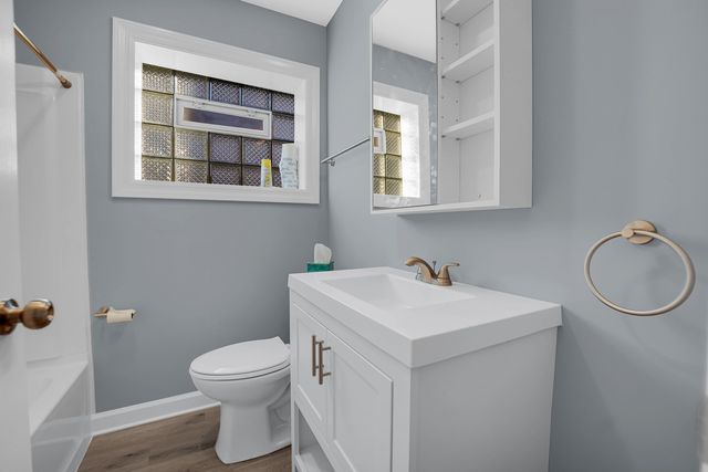 4321 W Augusta Boulevard, Chicago, IL 60651