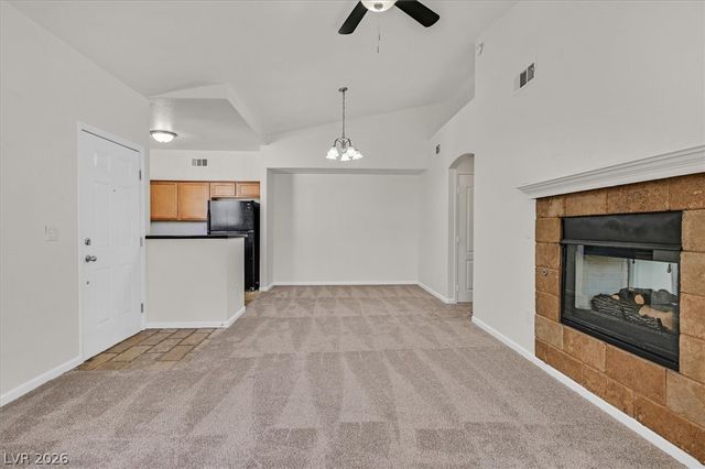 1709 King James Street 204, Las Vegas, NV 89144