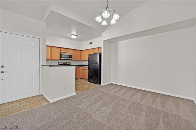 1709 King James Street 204, Las Vegas, NV 89144