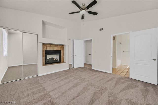 1709 King James Street 204, Las Vegas, NV 89144